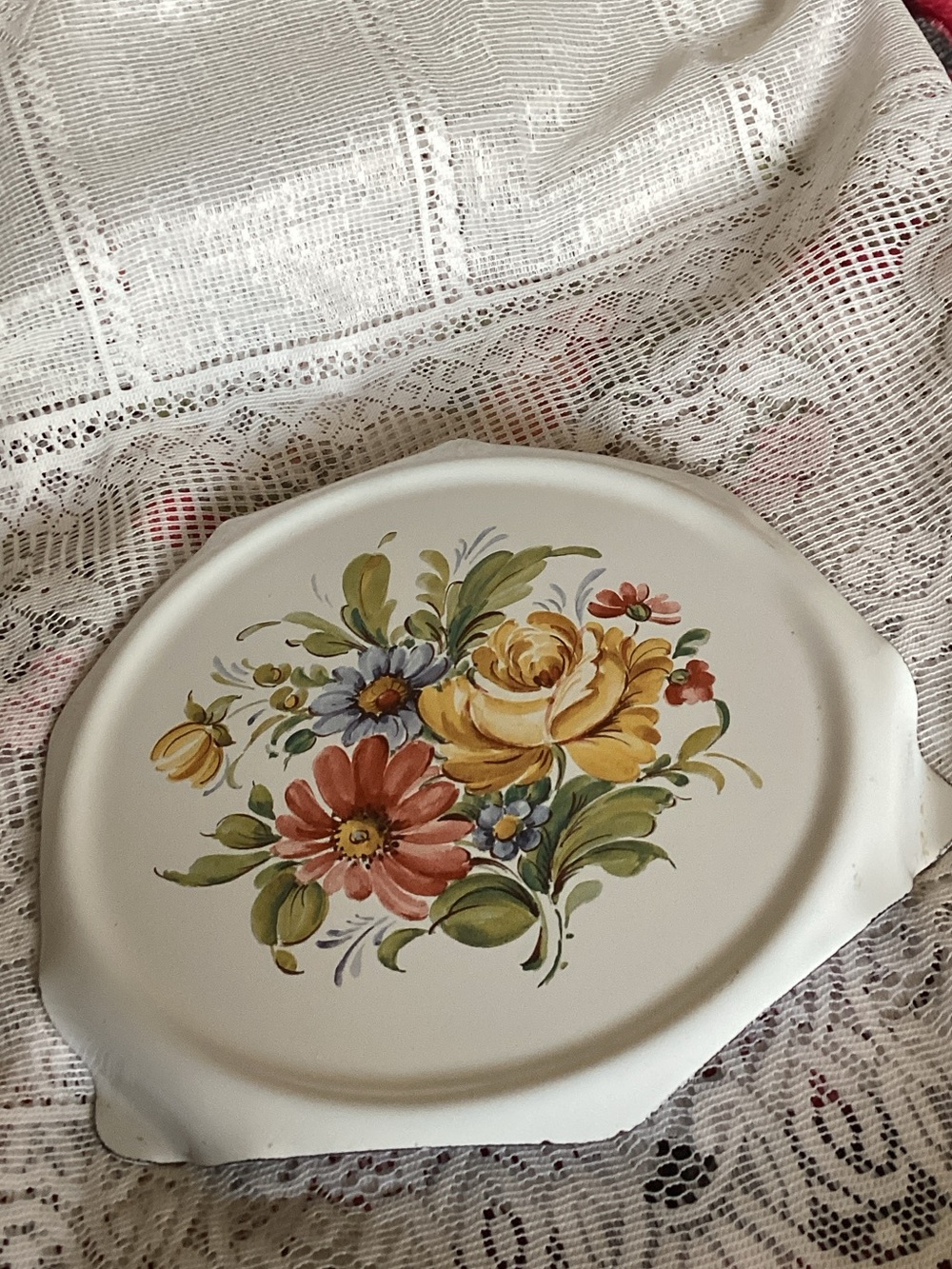 Hand-Painted Floral Ceramic Platter in Cream and Yellow